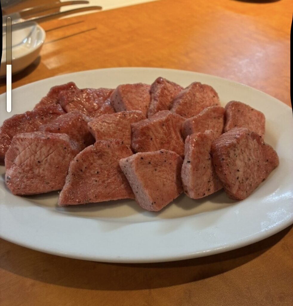 焼肉やっちゃん 新橋店の上タン塩